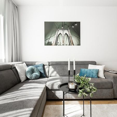 Apartament Near Sky Tower Free Parking For 2 Cars Wroclaw Dış mekan fotoğraf